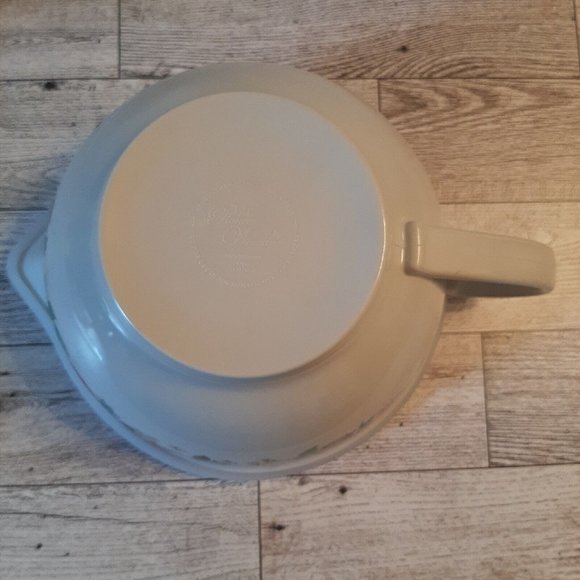 Pioneer Woman 4 Cup Covered Mixing Bowl with Handle and Lid Melamine - Picture 8 of 11